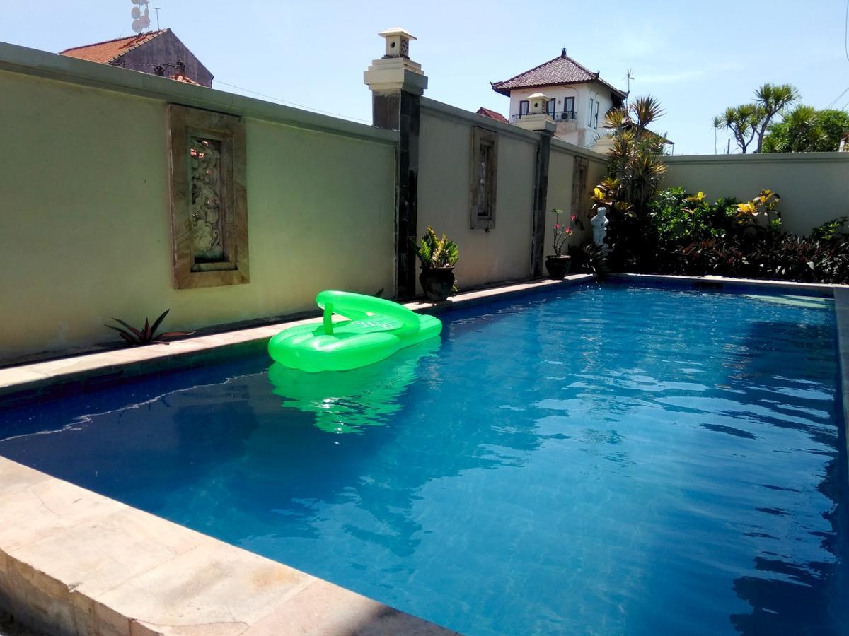 Sunrise Backpacker Vandrarhem Nusa Dua  Exteriör bild