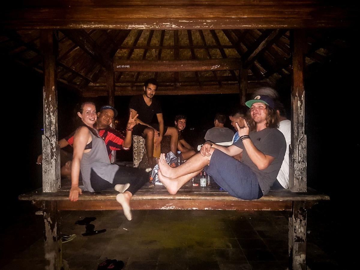 Sunrise Backpacker Vandrarhem Nusa Dua  Exteriör bild