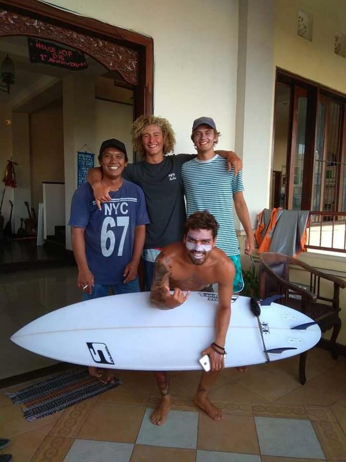 Sunrise Backpacker Vandrarhem Nusa Dua  Exteriör bild